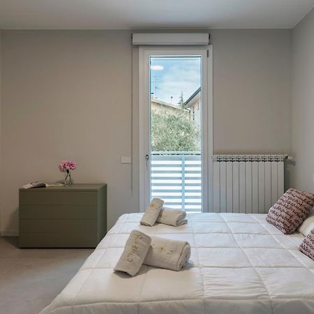 Malvezzi Apartments Дезенцано-дель-Гарда Экстерьер фото