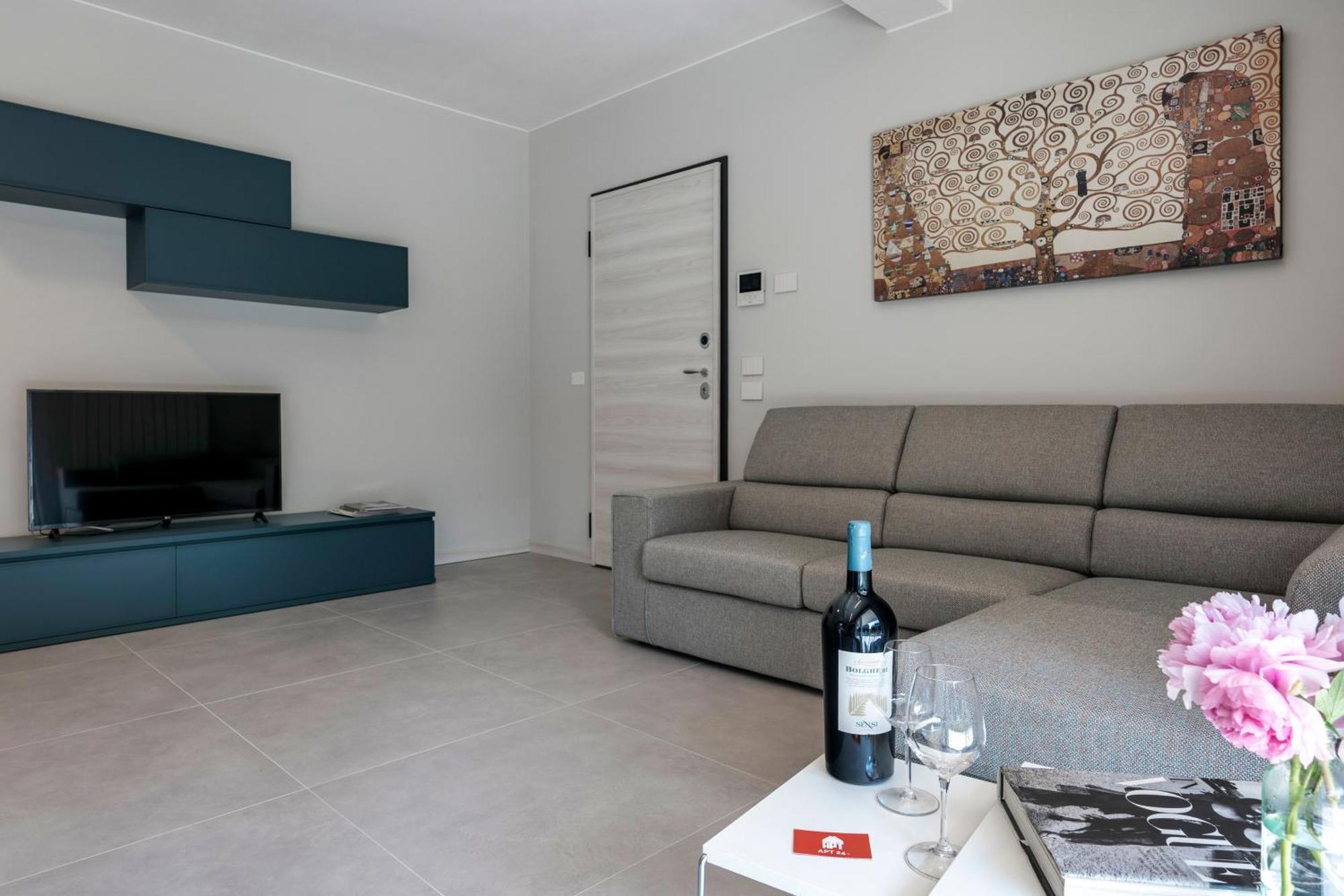 Malvezzi Apartments Дезенцано-дель-Гарда Экстерьер фото