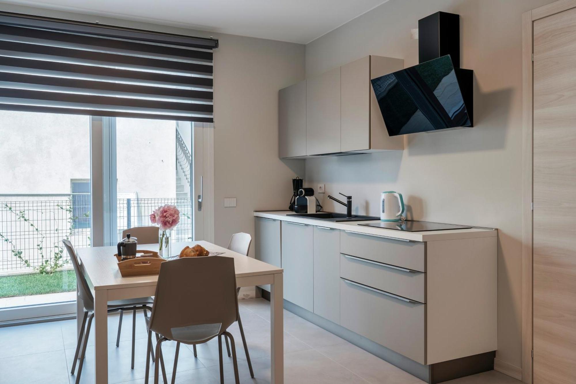 Malvezzi Apartments Дезенцано-дель-Гарда Экстерьер фото