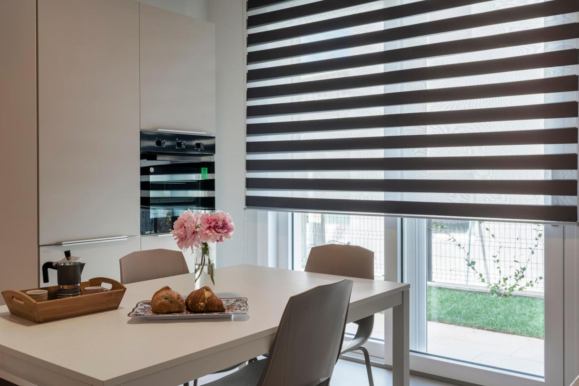 Malvezzi Apartments Дезенцано-дель-Гарда Экстерьер фото