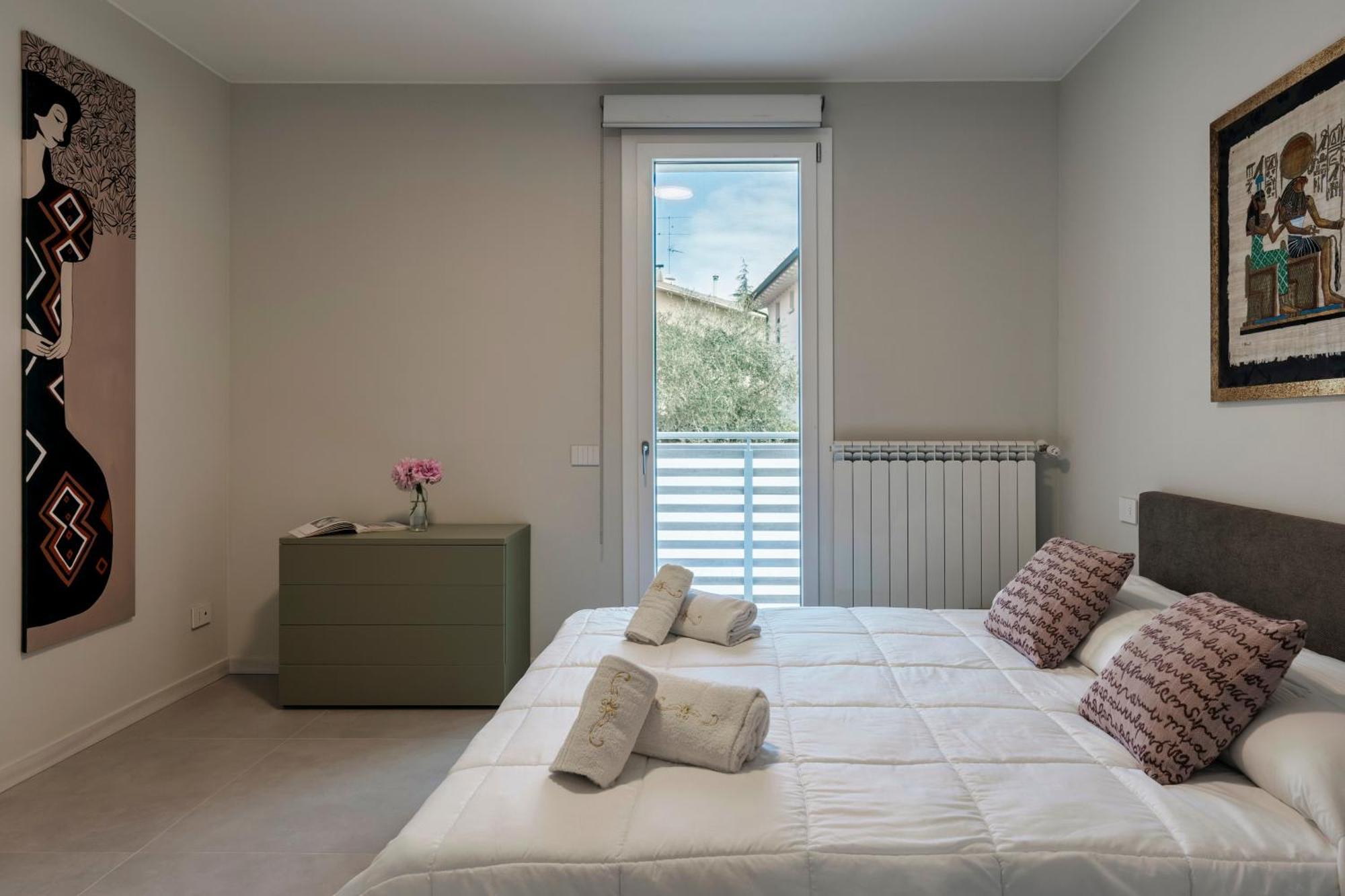 Malvezzi Apartments Дезенцано-дель-Гарда Экстерьер фото